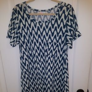 Medium Lularoe
